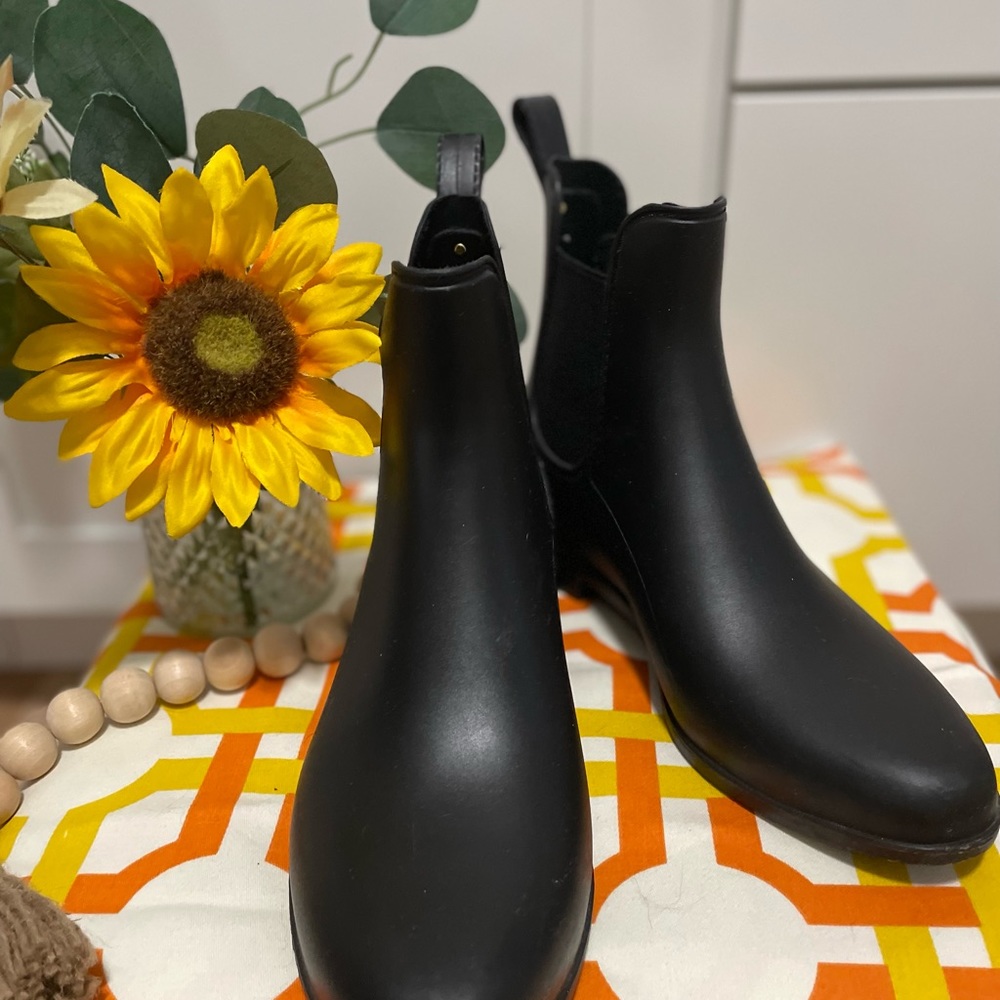 Sam Edelman rainboots